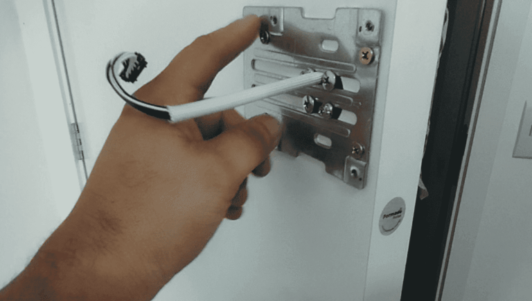 Fechadura Digital de Sobrepor vs. Embutir: Qual a Melhor para Portas em Mogi das Cruzes